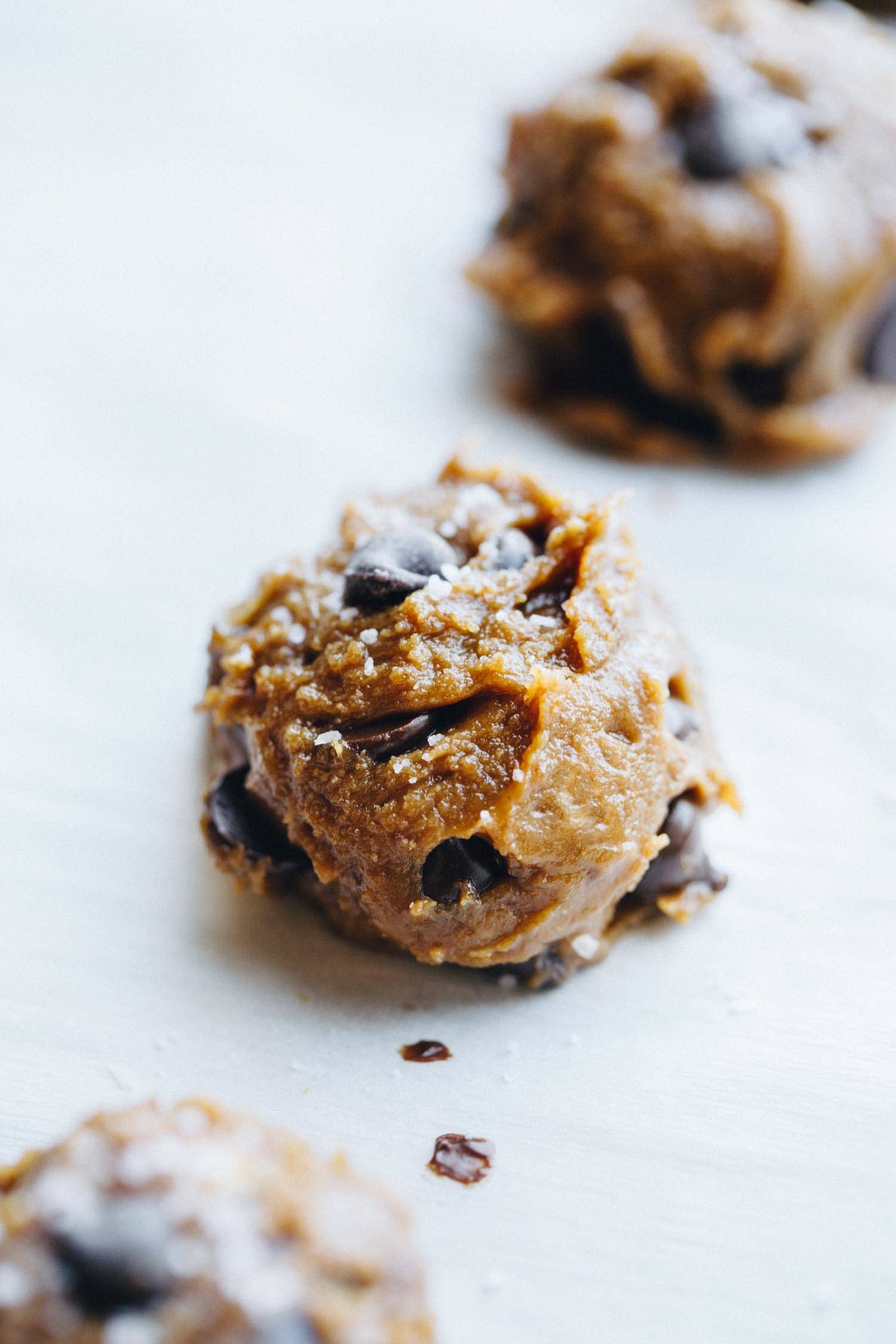 5 Ingredient Peanut Butter Cookies.